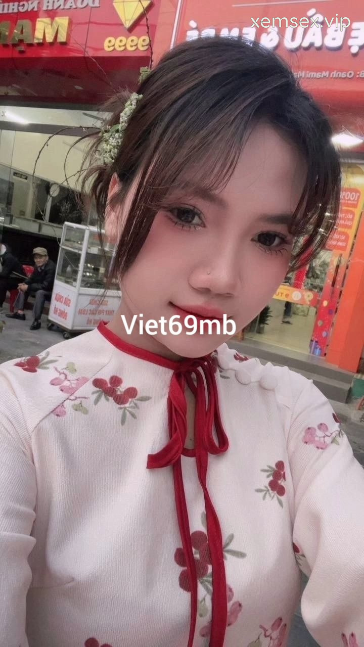 Em thảo 2k6 bú cu xuất trong
